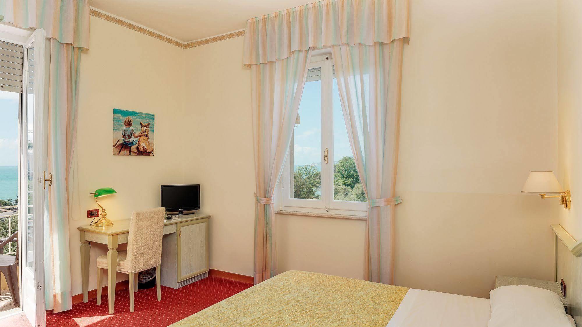 Rosa Dei Venti Hotel 3*