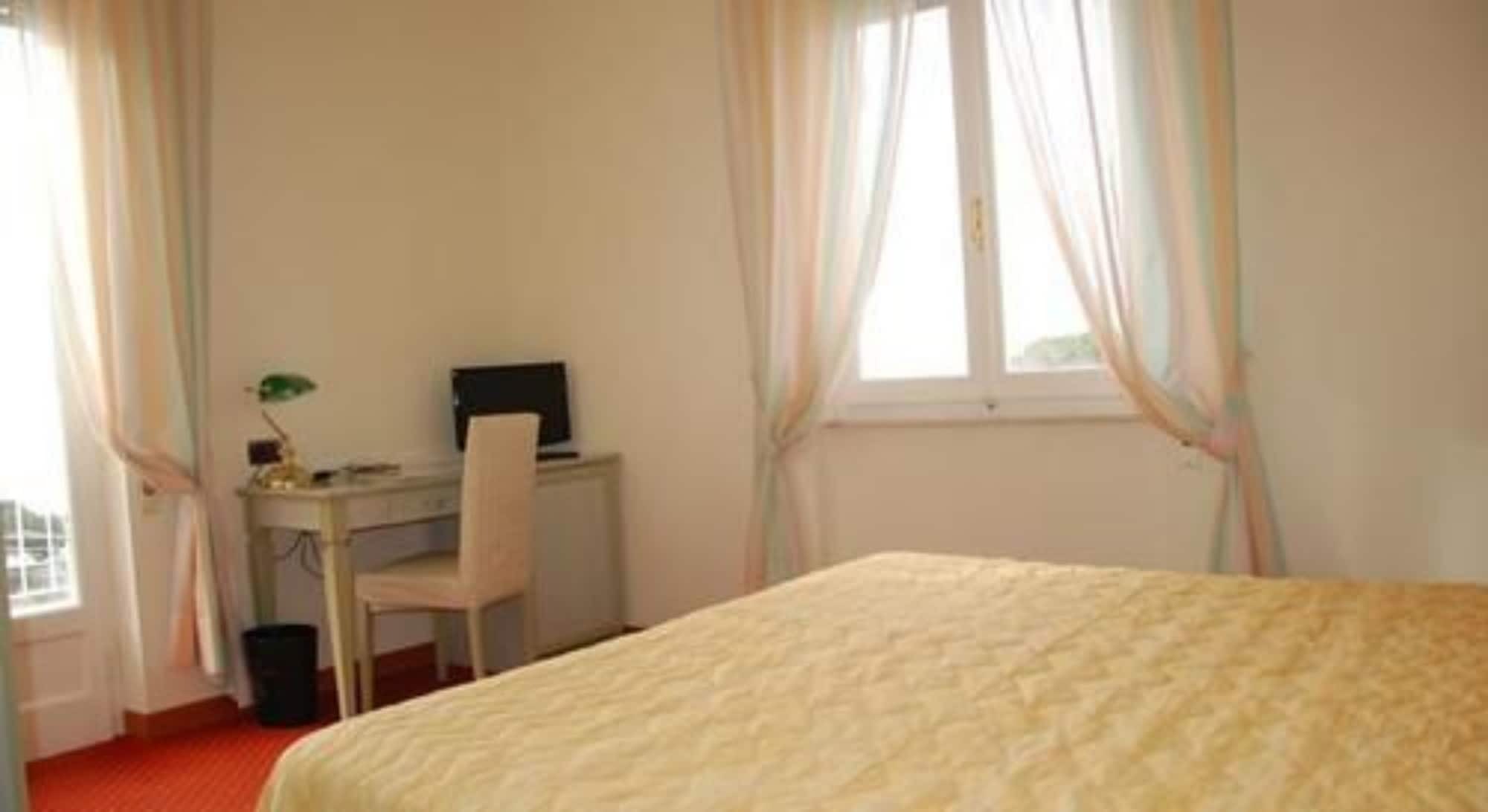 Rosa Dei Venti 3* Lerici